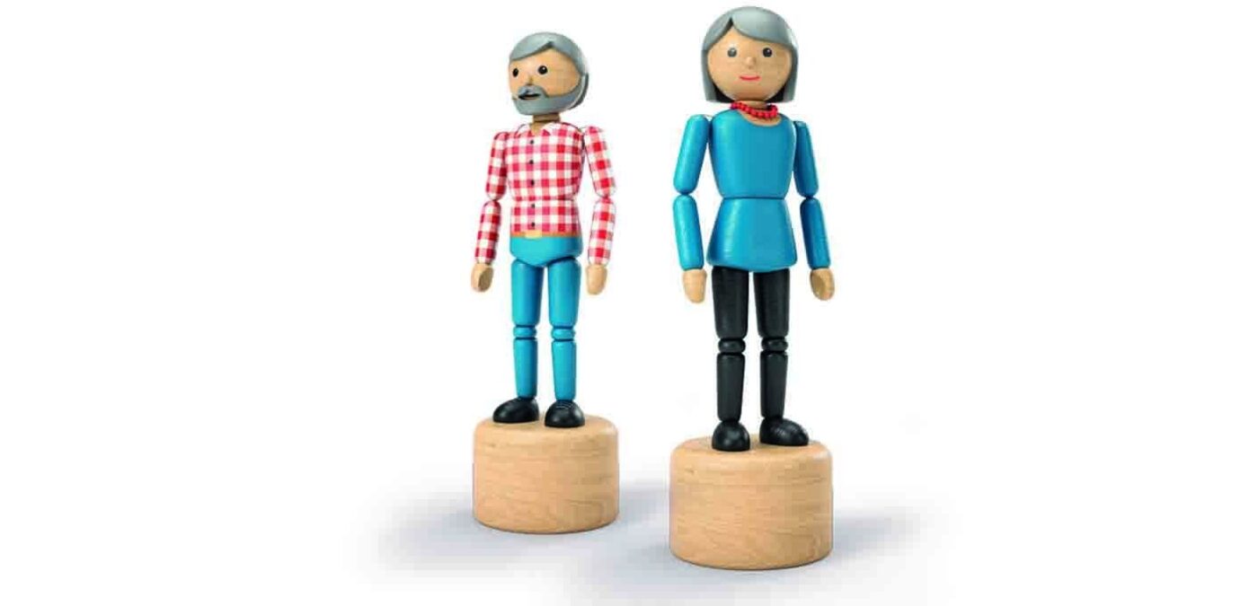 Zwei Holzfiguren
